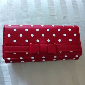 Spotted ♥️clutch / wallet